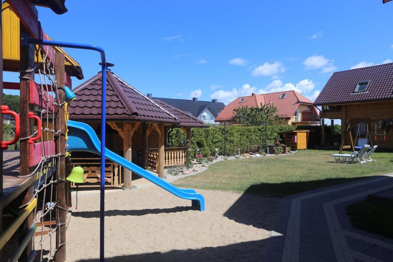 Sosnowe Domki Rewal Exterior foto